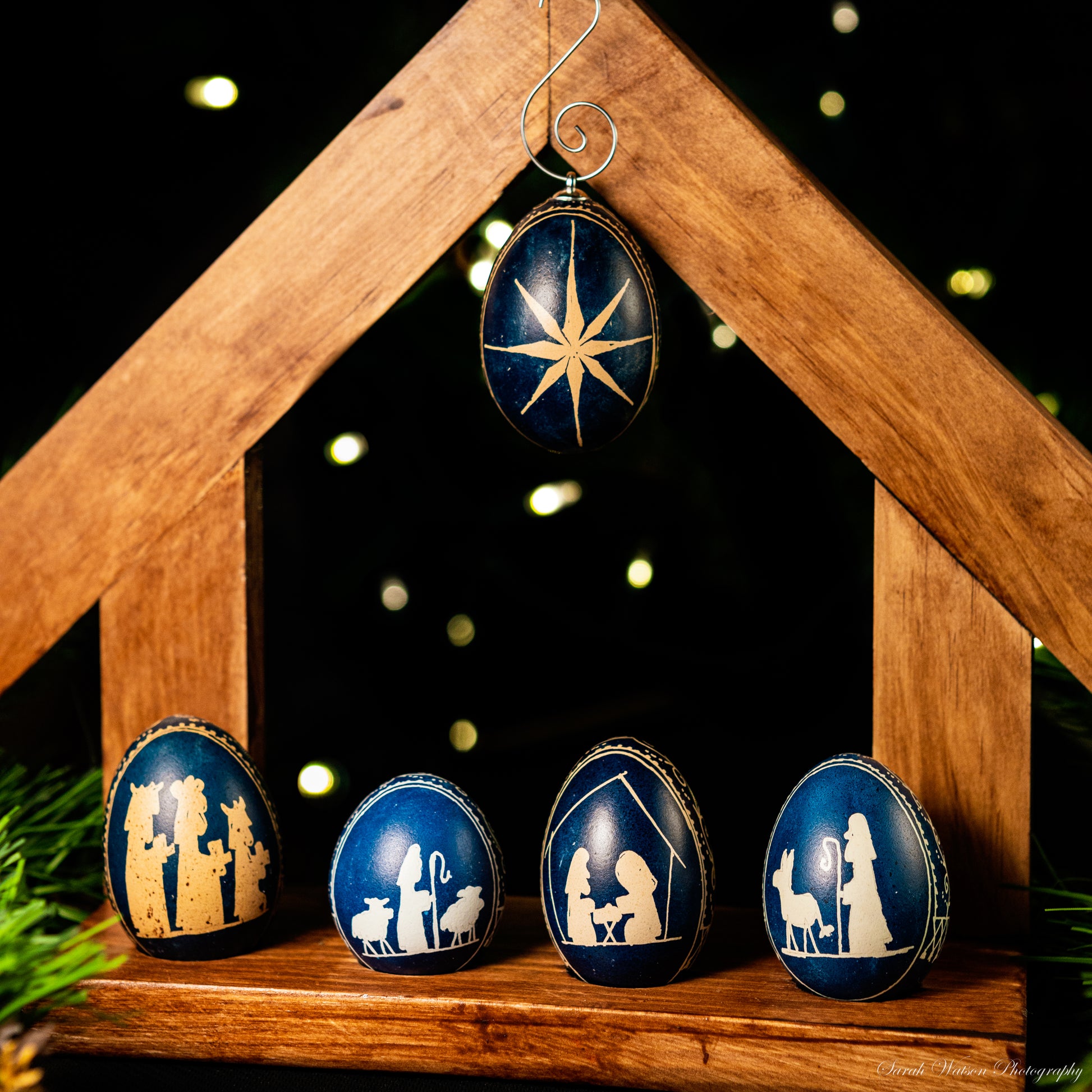 5 Piece Egg Nativity with wooden stand